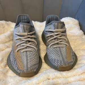 Adidas Yeezy Boost 350 V2